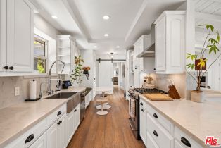 Single Family Residence, 13513 Cheltenham dr, Sherman Oaks, CA 91423 - 12