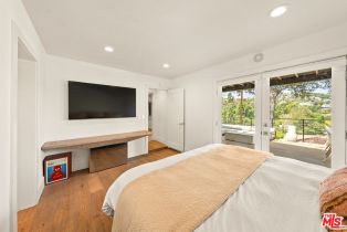 Single Family Residence, 13513 Cheltenham dr, Sherman Oaks, CA 91423 - 23