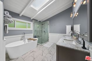 Single Family Residence, 13513 Cheltenham dr, Sherman Oaks, CA 91423 - 19