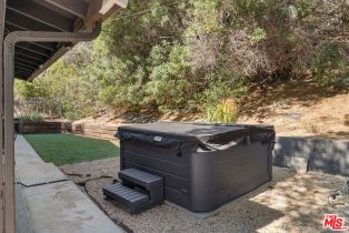 Single Family Residence, 22261 Ybarra rd, Woodland Hills, CA 91364 - 24