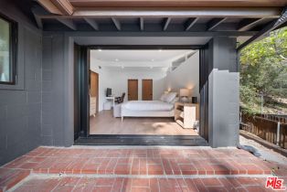 Single Family Residence, 22261 Ybarra rd, Woodland Hills, CA 91364 - 23