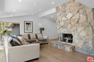 Single Family Residence, 22261 Ybarra rd, Woodland Hills, CA 91364 - 5