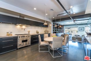 , 1212 Abbot Kinney blvd, Venice, CA 90291 - 6