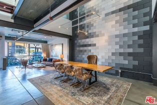 , 1212 Abbot Kinney blvd, Venice, CA 90291 - 3