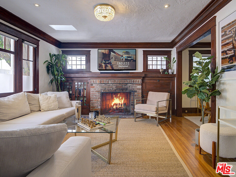 Single Family Residence, 1208 Cabrillo ave, Venice, CA 90291 - 1