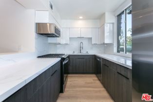 Condominium, 301 Rexford dr, Beverly Hills, CA 90212 - 8