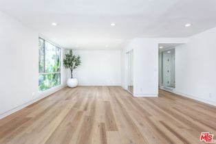 Condominium, 301 Rexford dr, Beverly Hills, CA 90212 - 4