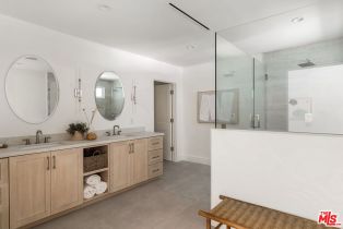 , 4405 Estrondo dr, Encino, CA 91436 - 37