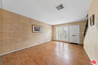 Condominium, 22049 Oxnard st, Woodland Hills, CA 91367 - 4