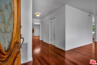 , 2925 Dona Susana dr, Studio City, CA 91604 - 2