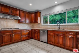 , 2925 Dona Susana dr, Studio City, CA 91604 - 13