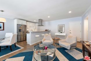 Condominium, 933 11th st, Santa Monica, CA 90403 - 3