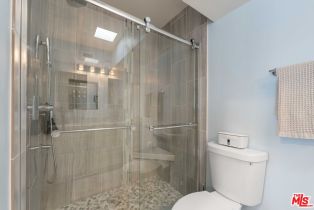 Condominium, 933 11th st, Santa Monica, CA 90403 - 12