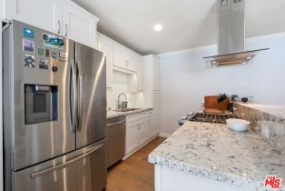 Condominium, 933 11th st, Santa Monica, CA 90403 - 6