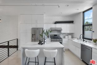 Condominium, 1037 Laurel ave, West Hollywood , CA 90046 - 5