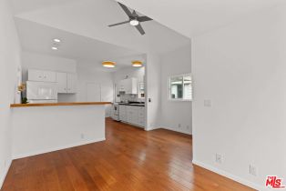 , 2730 2nd st, Santa Monica, CA 90405 - 10