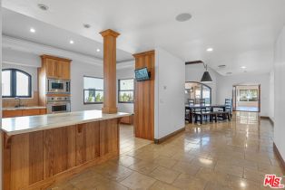 , 14710 Greenleaf st, Sherman Oaks, CA 91403 - 9