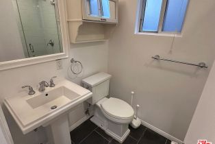 , 2521 Abbot Kinney blvd, Venice, CA 90291 - 13