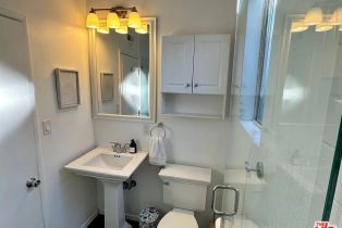 , 2521 Abbot Kinney blvd, Venice, CA 90291 - 12