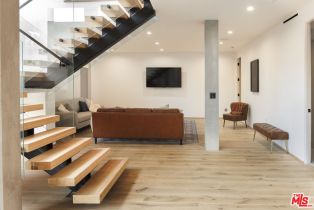 , 3755 Camino De La Cumbre, Sherman Oaks, CA 91423 - 19