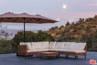 , 3755 Camino De La Cumbre, Sherman Oaks, CA 91423 - 23