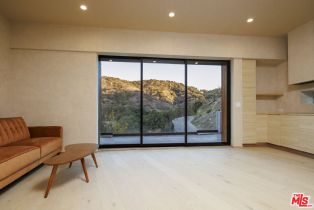 , 3755 Camino De La Cumbre, Sherman Oaks, CA 91423 - 24