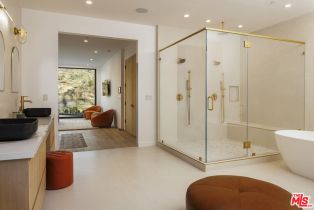 , 3755 Camino De La Cumbre, Sherman Oaks, CA 91423 - 9