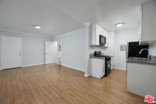 , 2636 Kansas ave, Santa Monica, CA 90404 - 5