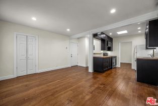 , 947 Hilldale ave, West Hollywood , CA 90069 - 3