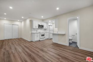 , 945 Hilldale ave, West Hollywood , CA 90069 - 2