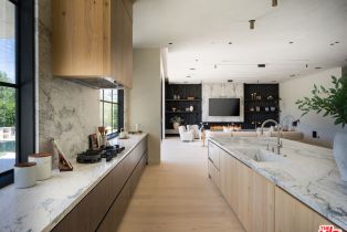 Single Family Residence, 19171 Wells dr, Tarzana, CA 91356 - 38