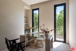 Single Family Residence, 19171 Wells dr, Tarzana, CA 91356 - 47