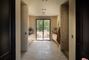 Single Family Residence, 19171 Wells dr, Tarzana, CA 91356 - 57