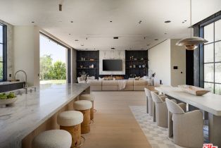 Single Family Residence, 19171 Wells dr, Tarzana, CA 91356 - 40