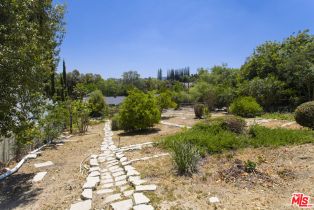 Single Family Residence, 4996 Llano dr, Woodland Hills, CA 91364 - 25