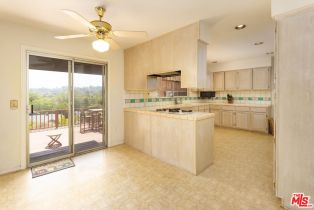 Single Family Residence, 4996 Llano dr, Woodland Hills, CA 91364 - 11