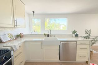 Single Family Residence, 12366 Laurel Terrace dr, Studio City, CA 91604 - 3