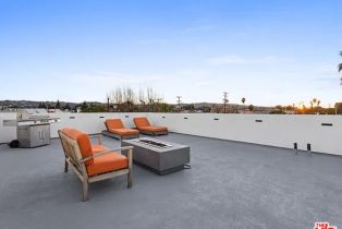 Single Family Residence, 5642 Tilden ave, Sherman Oaks, CA 91401 - 4