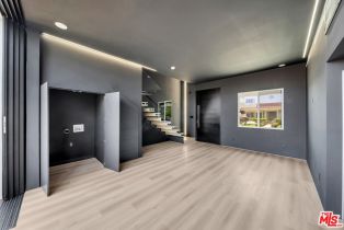 Single Family Residence, 5642 Tilden ave, Sherman Oaks, CA 91401 - 5