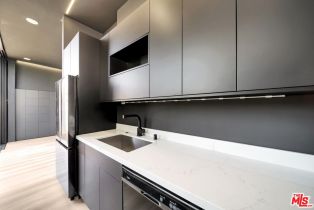 Single Family Residence, 5642 Tilden ave, Sherman Oaks, CA 91401 - 6