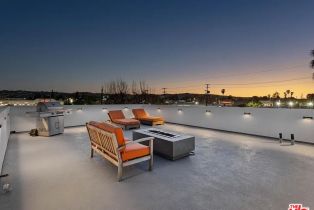 Single Family Residence, 5642 Tilden ave, Sherman Oaks, CA 91401 - 3