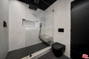 Single Family Residence, 5642 Tilden ave, Sherman Oaks, CA 91401 - 7