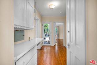 Single Family Residence, 1358 Woodruff ave, Westwood, CA 90024 - 11