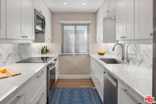 Condominium, 8828 Pershing dr, Playa Del Rey , CA 90293 - 13