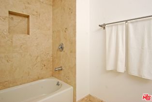 Apartment, 2216 Main st, Santa Monica, CA 90405 - 6