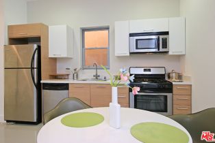 Apartment, 2216 Main st, Santa Monica, CA 90405 - 9
