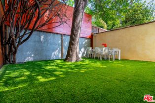 Single Family Residence, 9037 Elevado st, West Hollywood , CA 90069 - 18