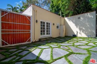 Single Family Residence, 9037 Elevado st, West Hollywood , CA 90069 - 39