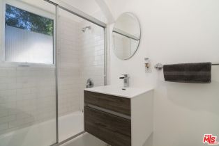 Single Family Residence, 9037 Elevado st, West Hollywood , CA 90069 - 33