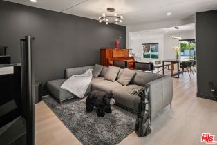 , 3350 Virginia ave, Santa Monica, CA 90404 - 6